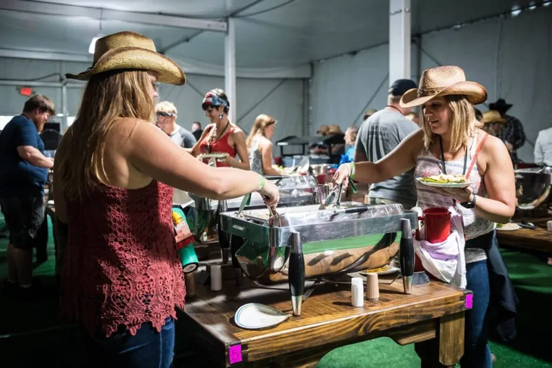 WE-Fest-VIP-Experience-Cowgirls