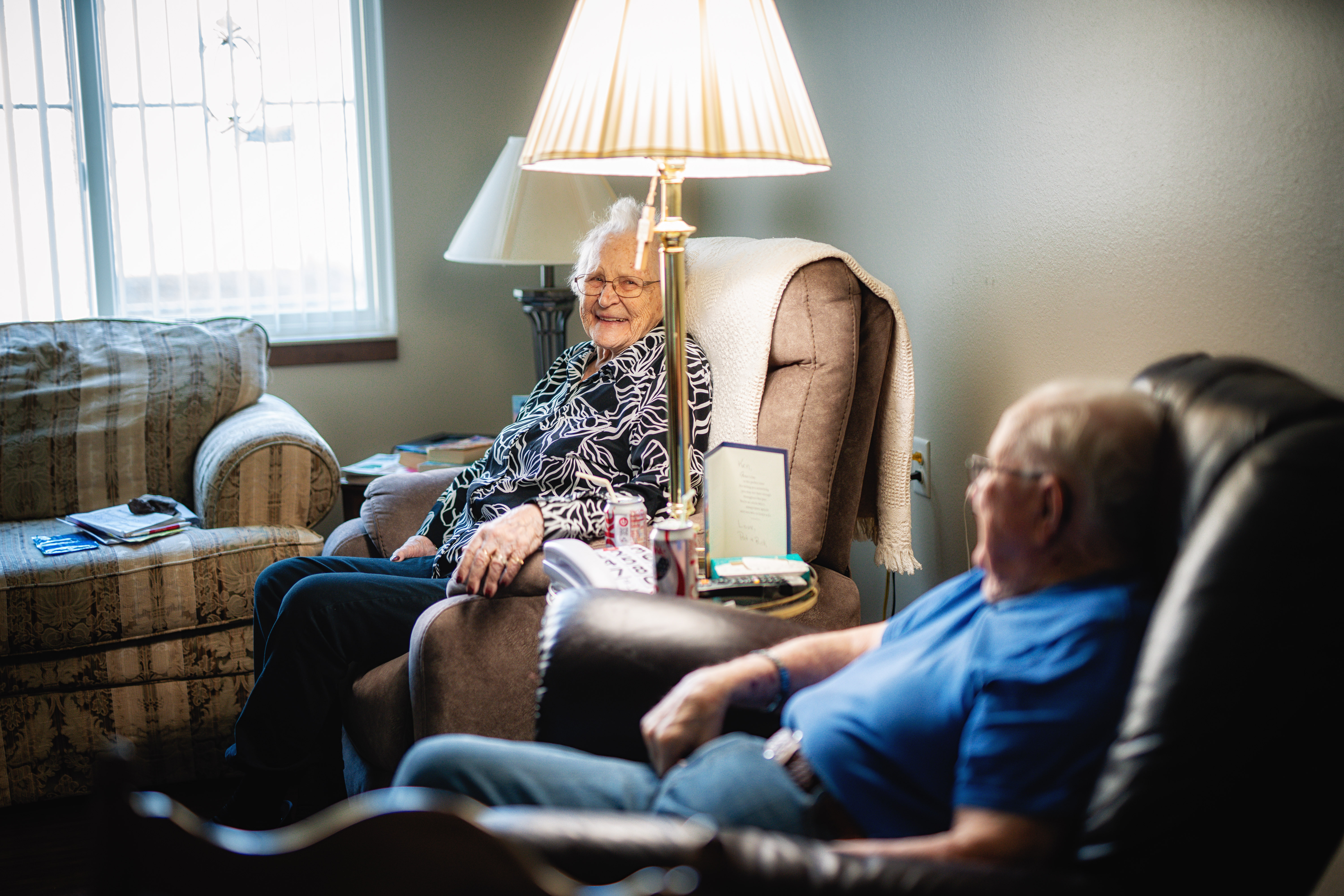 Ken and Dolores Thoms at home together