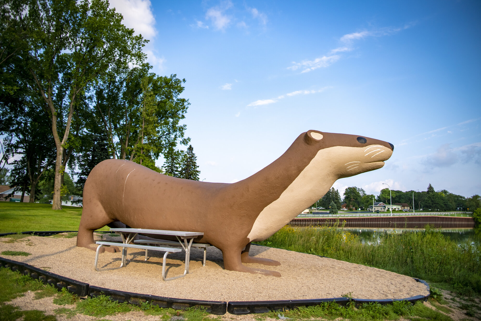 otto-the-otter-fergus-falls.jpg